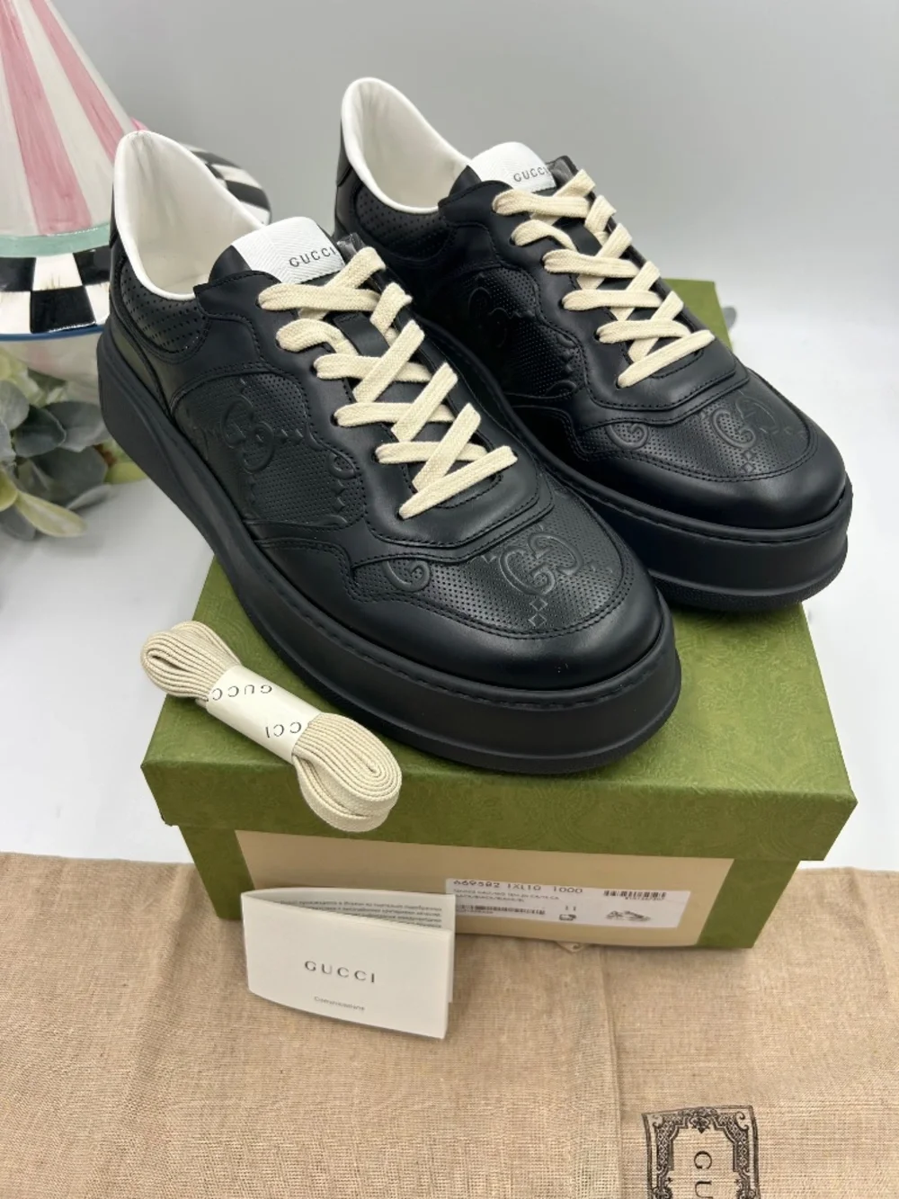 Men’s Gucci GG Embossed Leather Sneakers Size 11/fits 11.5 US. Made in Italy.
